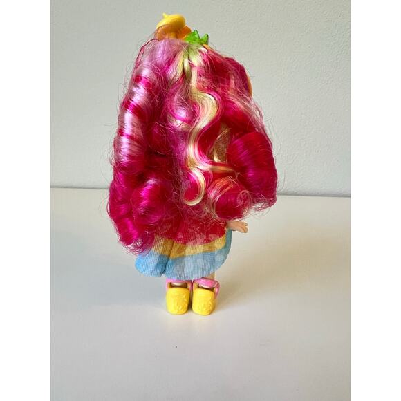 Shopkins Shoppies World Vacation Donatina Visits Brazil Girl Doll - Picture 7 of 9